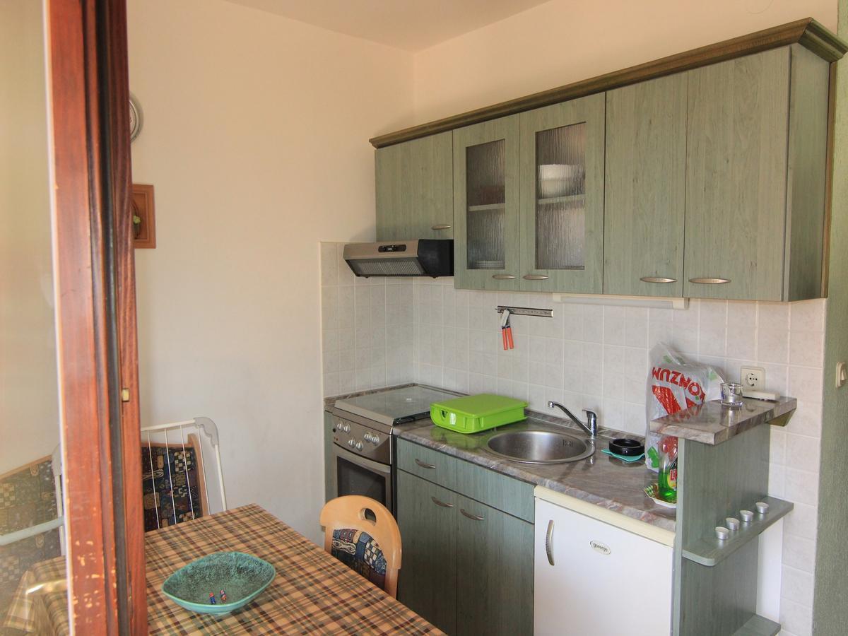 Apartments Matko & Sven Привлака Екстериор снимка